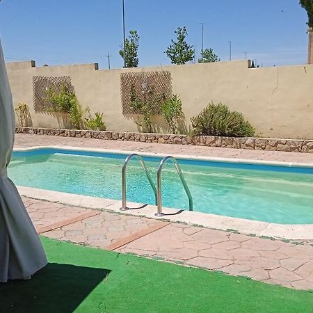 Apartmán Orion Torrejón el Rubio Exteriér fotografie
